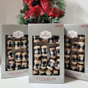 Holiday Time 3-6ft Black & White Buffalo Plaid Christmas Spool Farmhouse Garland